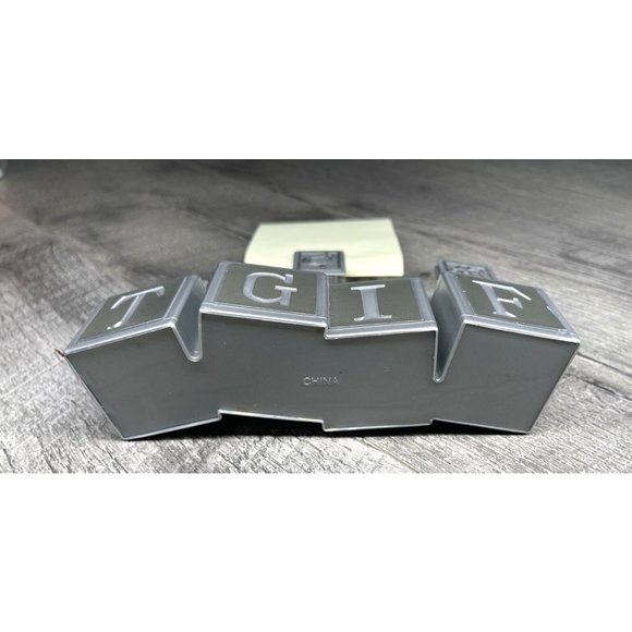 Vintage TGI‎ Fridays Restaurant Block Menu Holder Display Clips Hard Plastic 80s - Picture 7 of 9